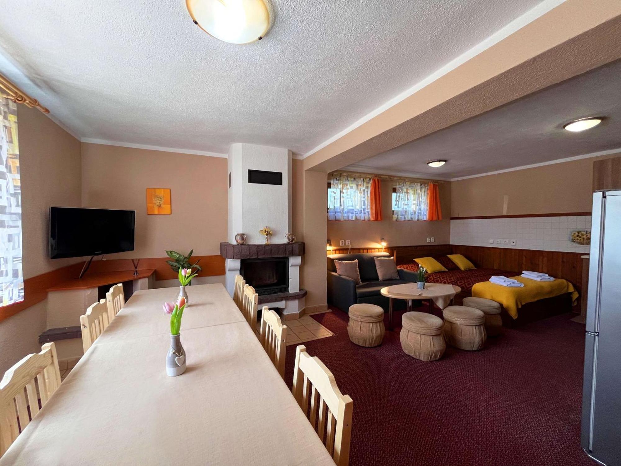 Jurika Liptov Aparthotel Liptovský Mikuláš Exterior foto