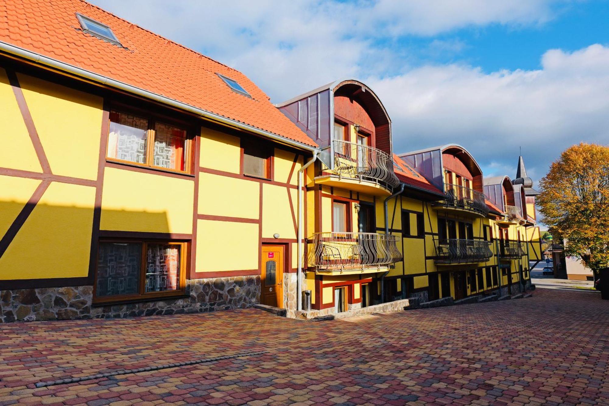 Jurika Liptov Aparthotel Liptovský Mikuláš Exterior foto