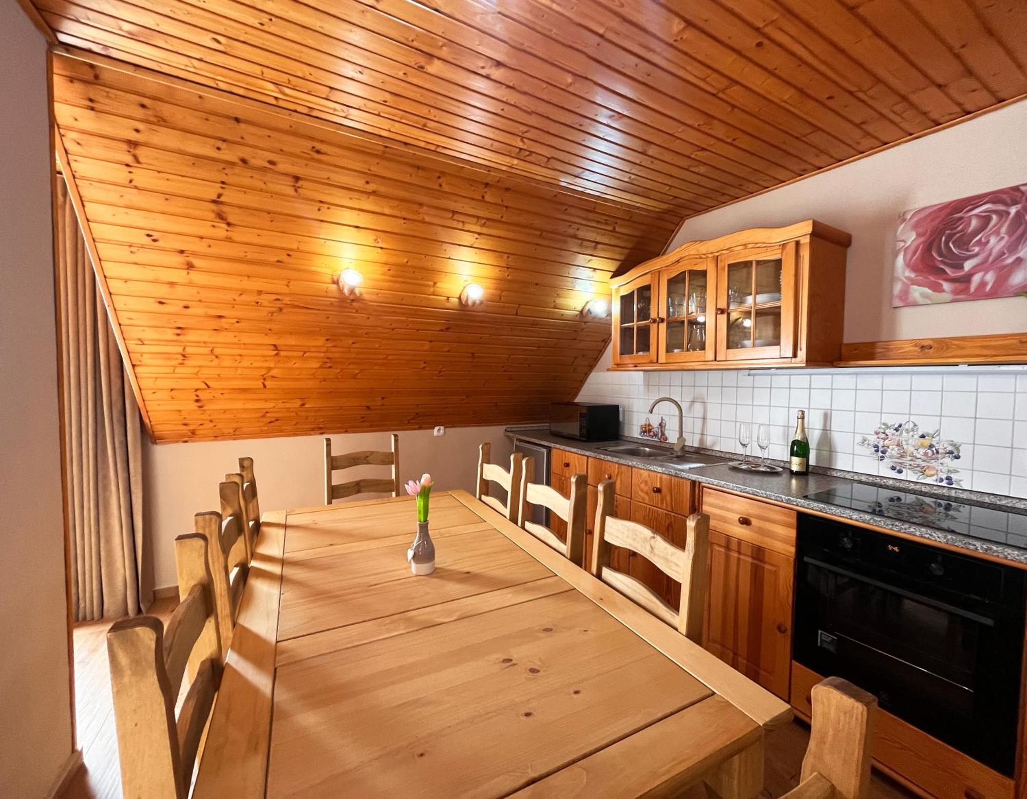 Jurika Liptov Aparthotel Liptovský Mikuláš Exterior foto
